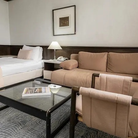 Hotel Holiday 4*