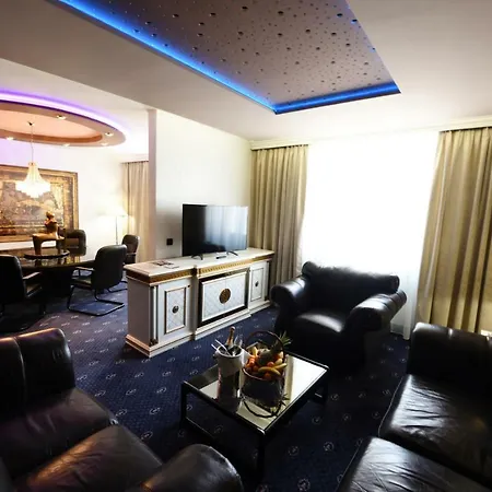 Hotel Holiday מלון סראייבו